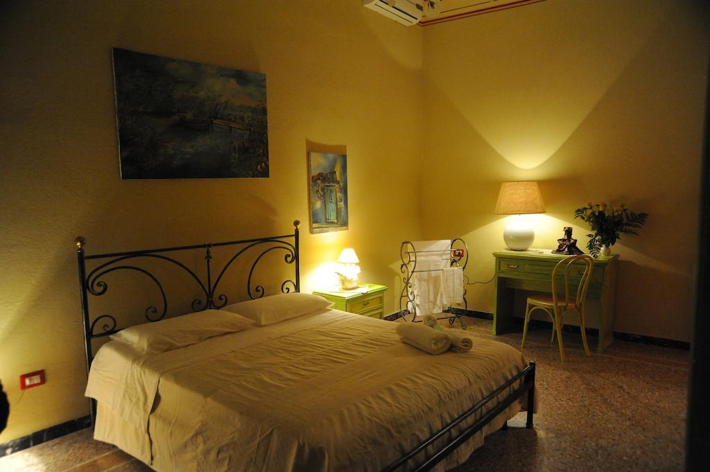 Bed And Breakfast Su Niu クアルトゥッチュ 部屋 写真