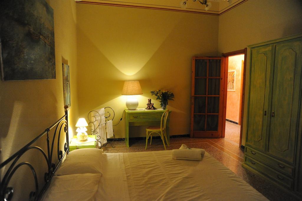 Bed And Breakfast Su Niu クアルトゥッチュ 部屋 写真